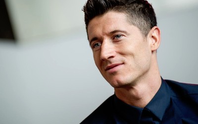 幻影体育独家-伊尼戈·马丁内斯带儿子进场可爱一幕